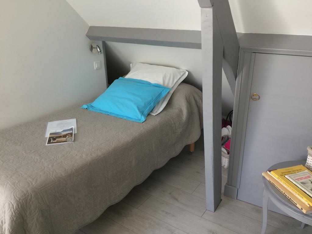 La Mansarde Bed & Breakfast Neuville-sous-Montreuil Exterior photo